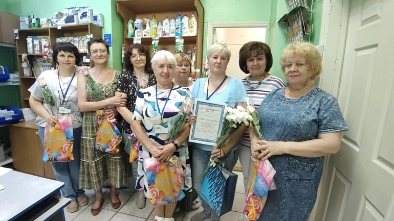 Председатель Ульяновского РО СЖР поздравила сотрудников почты профессиональным праздником