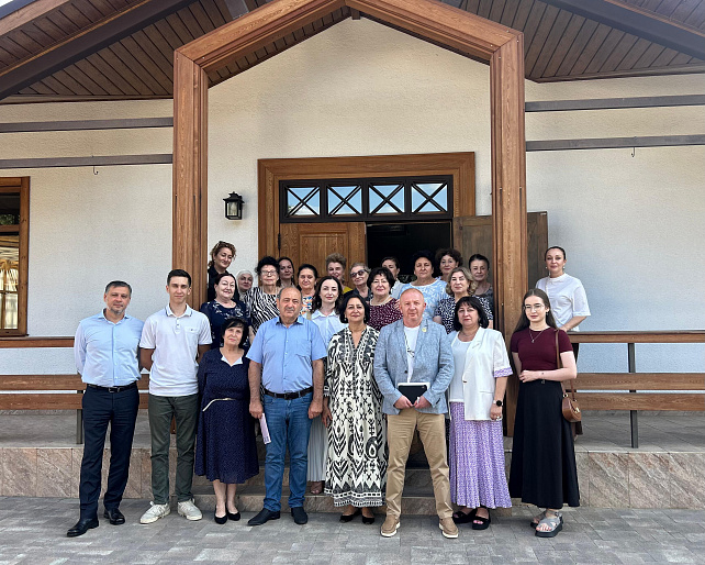 Взгляд в будущее: новые форматы передачи религиозных и национальных ценностей семьях