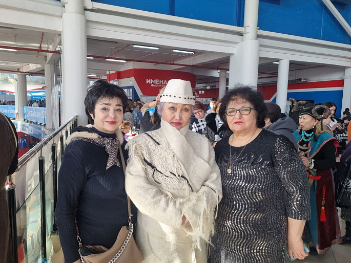 Женщины Бурятии празднуют буддийский Новый год