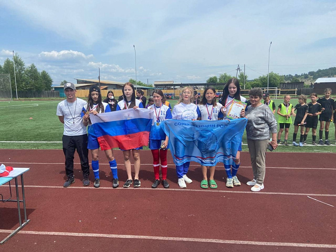 Женсоветы Бурятии в День России устроили для детей познавательные и спортивные мероприятия