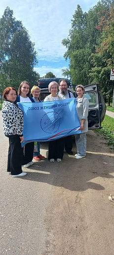 Сбор гуманитарного груза нашим бойцам от Совета женщин Кезского района