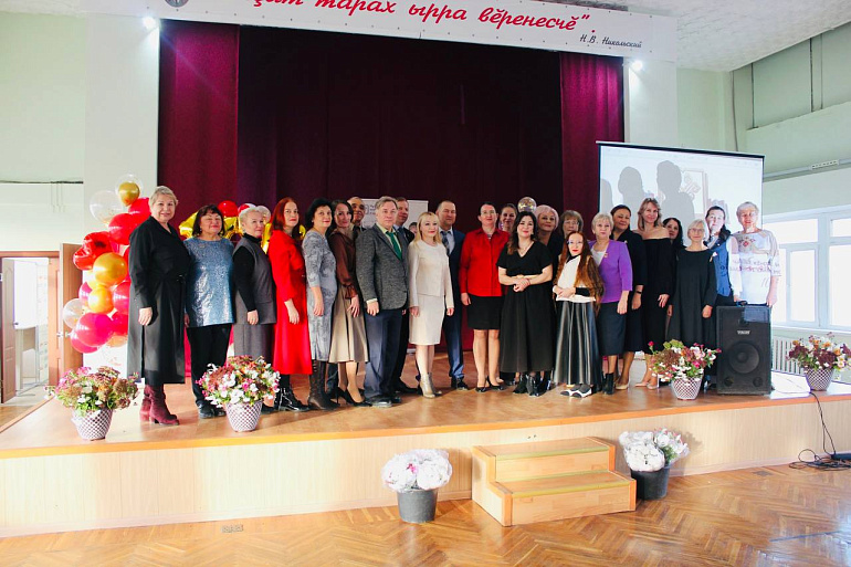 Союз женщин Чувашии поздравил книжное издательство республики со 105-летием