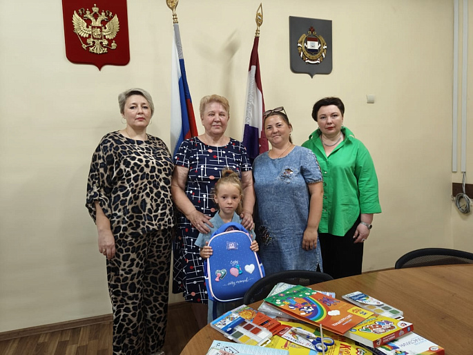 Мордовия традиционно участвует в благотворительной акции «Соберëм ребенка в школу»