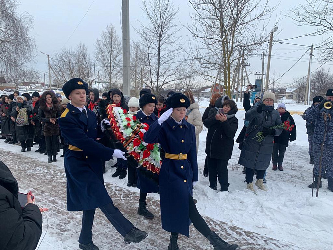 В селе Сселки открыли памятник герою-афганцу