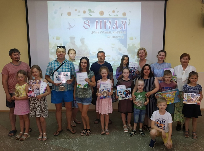 День семьи, любви и верности в Кирове