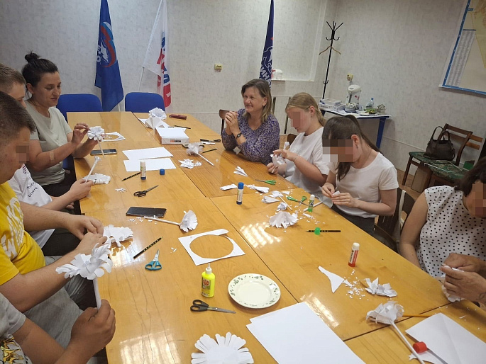 Женсовет Кинешмы пригласил особых детей и их мам на творческий мастер-класс