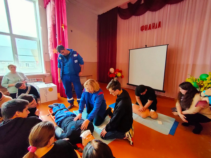 Студенты аграрного колледжа осваивают навыки оказания первой медпомощи