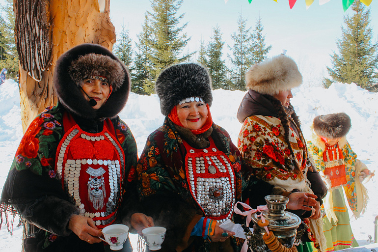 В Башкортостане на льду Ивано-Казанки объединили спорт, трезвость и семейные ценности