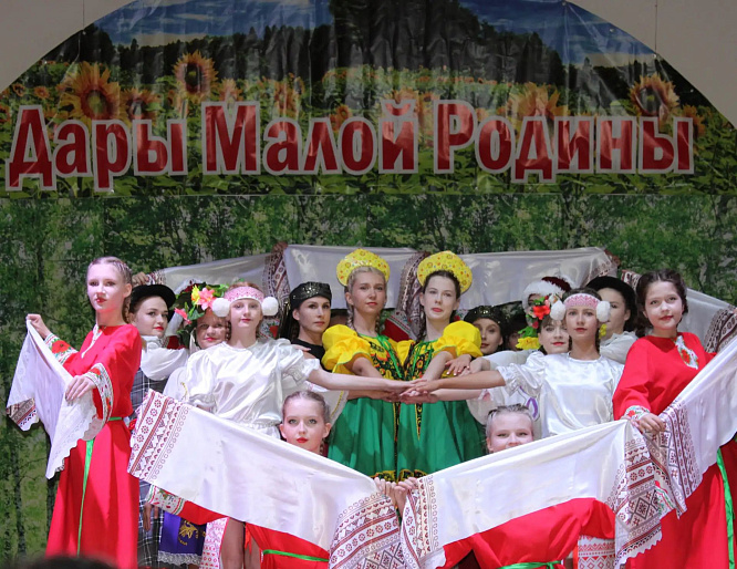 Суетский женсовет устроил осенний праздник для жителей округа