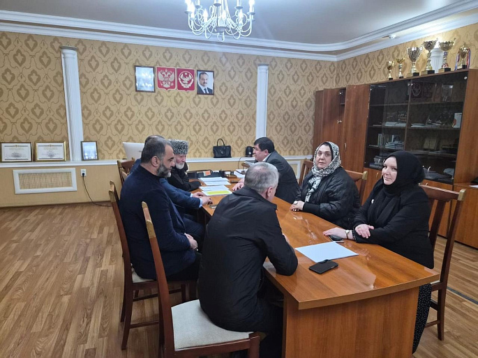 20 тонн питьевой воды из Осетии - в помощь пострадавшим