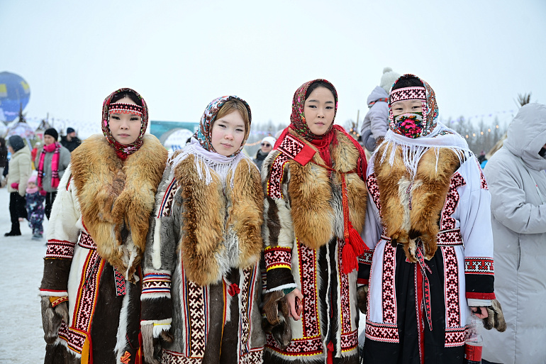 Союзницы организовали мастер-классы и продажу сувениров на Дне оленевода в Новом Уренгое