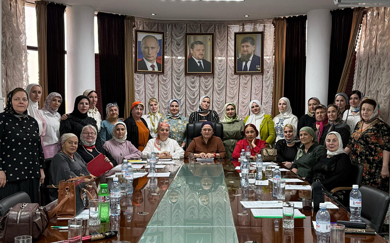 В Чеченском отделении СЖР обсудили роль женщин в современном мире в рамках нацпроекта  "Демография"