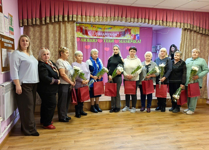 Праздник для самых любимых: Новоспасский женсовет чествовал матерей!