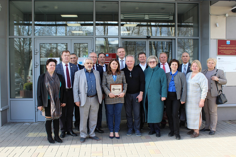 Мультицентр социальной и трудовой интеграции принимает делегацию парламентариев