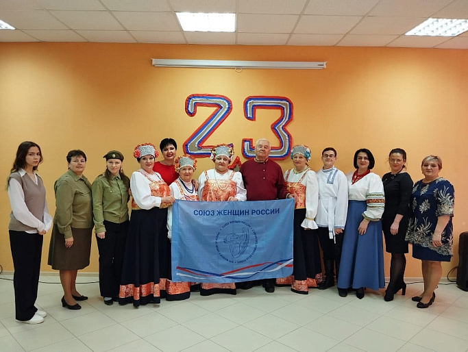 Воскресенский женсовет поздравил раненых бойцов с Днем защитника Отечества