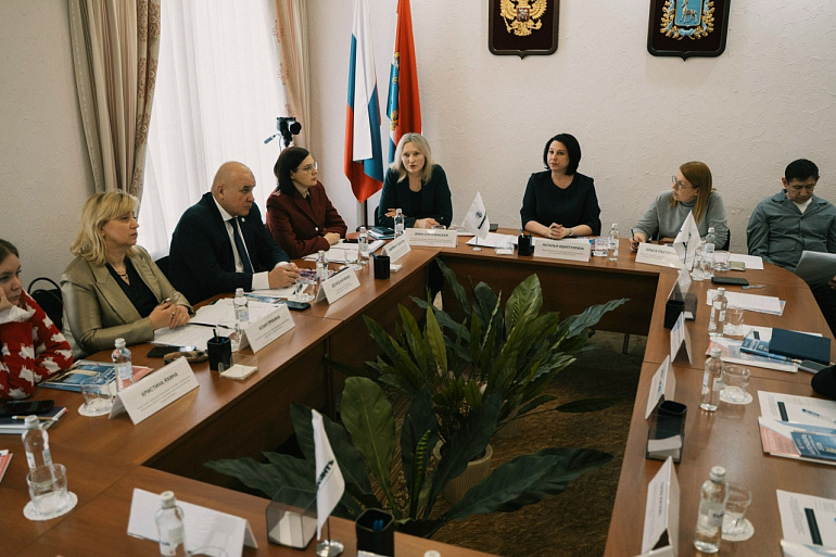 Самарские союзницы предложили программу по предотвращению подросткового курения и вейпинга