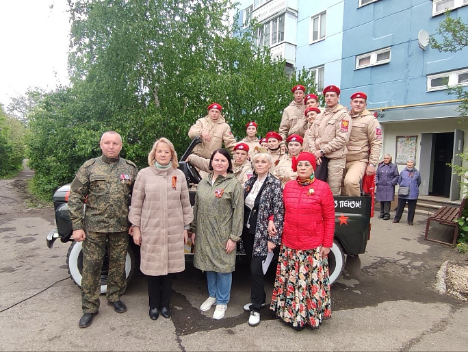 К пензенским ветеранам прилетели «Ласточки Победы»