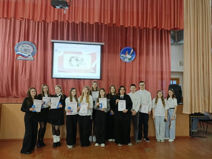 Женсовет Смоленского района проводит уроки памяти и помогает малообеспеченным землякам