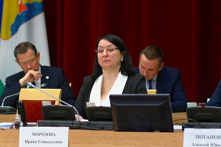 В Кировской области принят закон об установлении Дня многодетной семьи