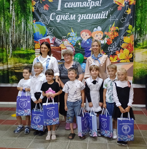 Елецкий городской женсовет принял участие в акции "Собери ребенка в школу"