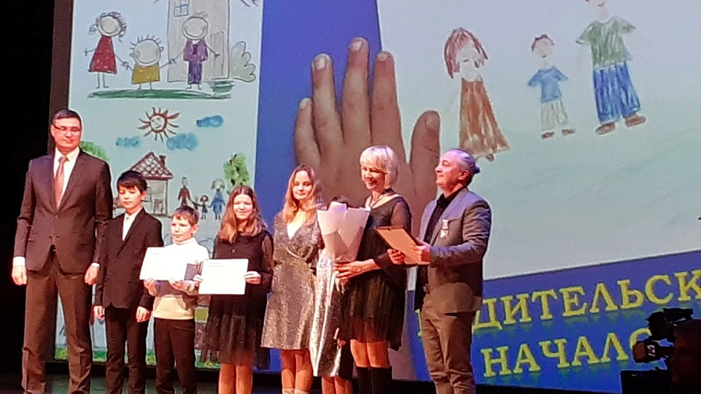 «Родительский дом – начало начал». Во Владимире отпраздновали День матери