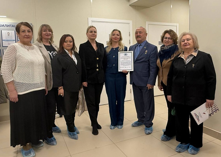 Женсовет Промышленного района Самары поздравил с Новым Годом и Рождеством воинов СВО