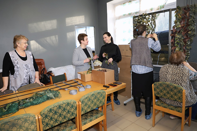 Сети северянок скроют солдат от вражеского глаза