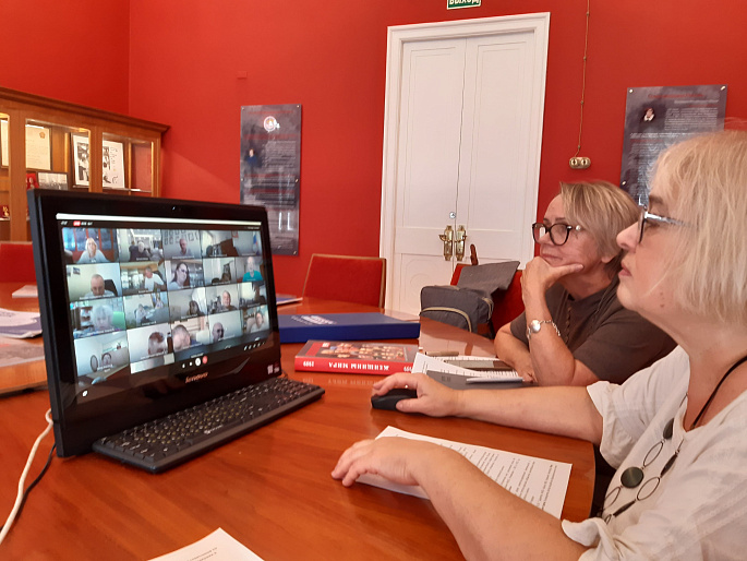 Онлайн-семинар «Школьный театр - вызовы времени»: актуально, конструктивно, благотворно