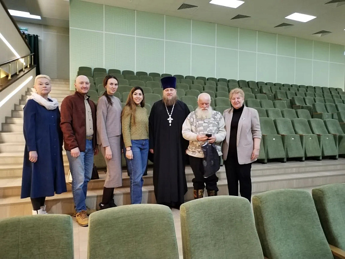 В День православной книги Ичалковский женсовет встретился с писателем Василием Ирзабековым