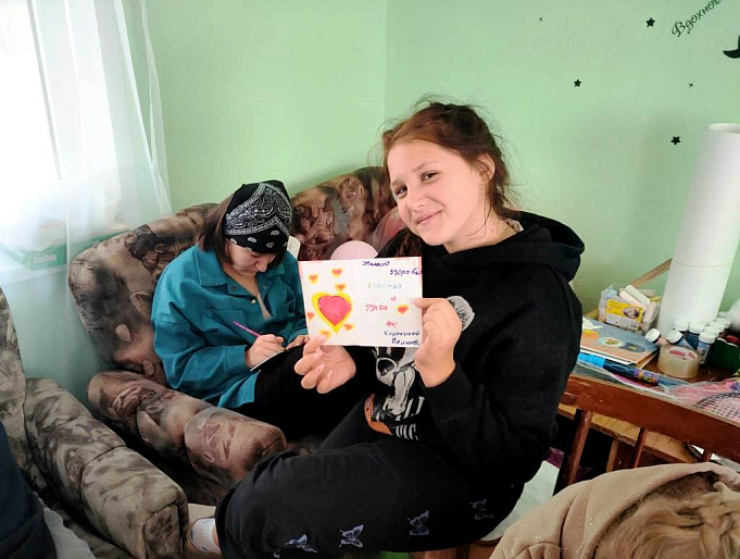 Алтайский край собирает подарки для школьников из ЛНР