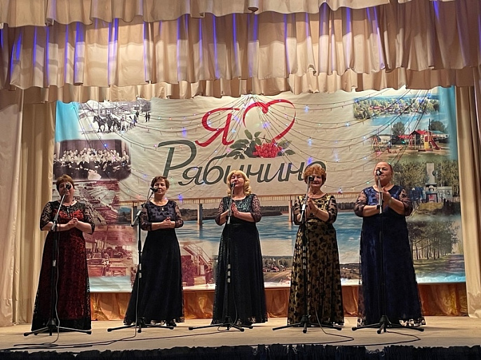 Фестиваль "Эстафета поколений" объединил комсомольцев-ветеранов и молодежь