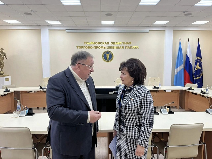 Алсу Айзатуллина провела рабочую встречу с Председателем Торгово-промышленной палаты Ульяновской области