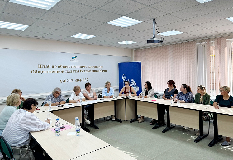 Опыт объединяется с новыми идеями: встреча ветеранов женского движения и новых подруг