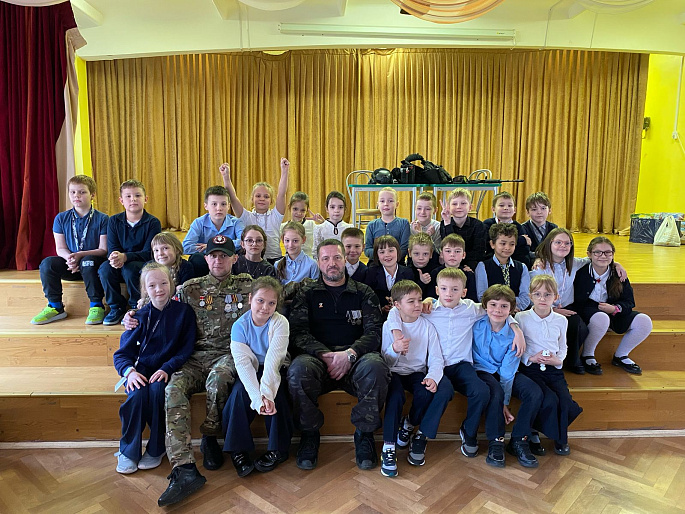 Союзницы Санкт-Петербурга проводят уроки мужества для школьников младших классов