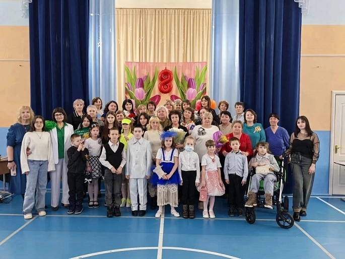 Показ мод и макраме: весеннее волшебство в Новоспасском женсовете