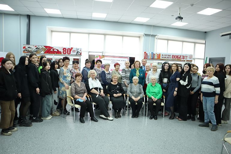 В Черногорской библиотеке говорили о жизни и подвигах Валентины Гризодубовой