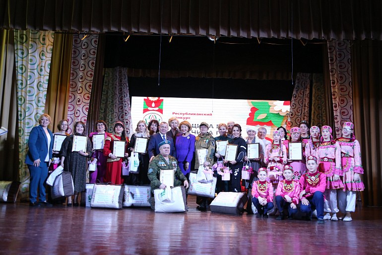 В Мамадыше прошел зональный тур республиканского конкурса «Женщина года. Мужчина года: женский взгляд»