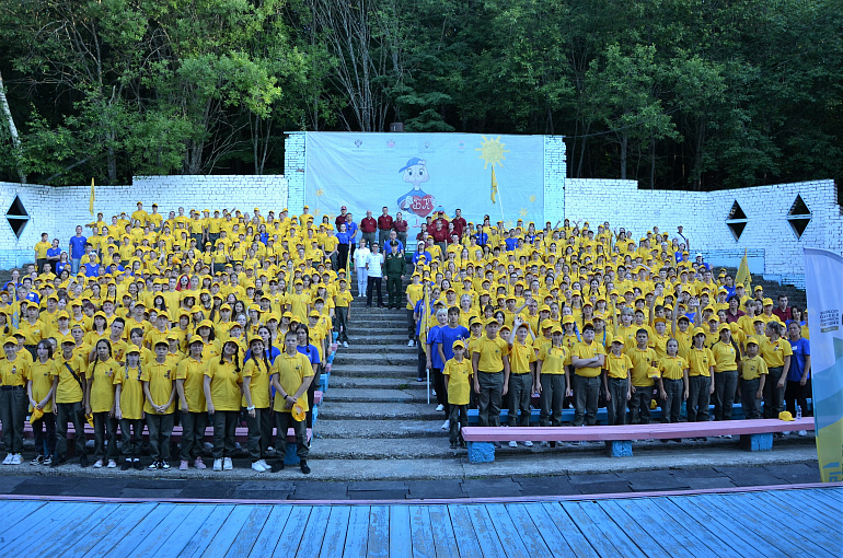 Урок мужества прошел в смене «Страна Героев»