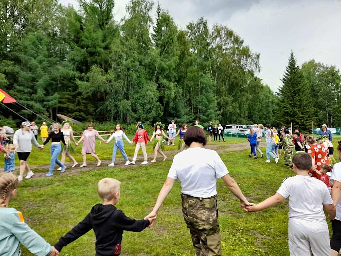 Активистка женсовета организовала в селе Ырбан добрый праздник