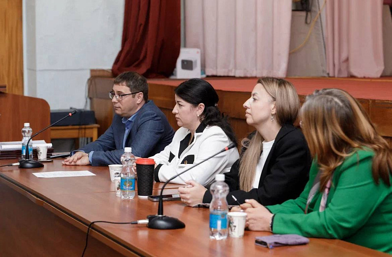 В ЛНР прошли обучающие семинары в рамках проекта «Фестиваль «Сердце Донбасса»