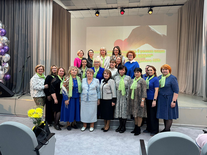 Совет женщин Барнаула дал старт акции «Соберем ребенка в школу»