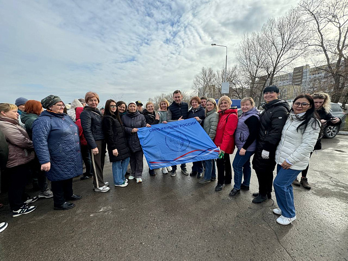 Энгельсские активистки навели чистоту в родном городе