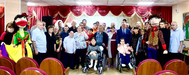 Концерты добра: подарок женщинам учреждений к 8 Марта