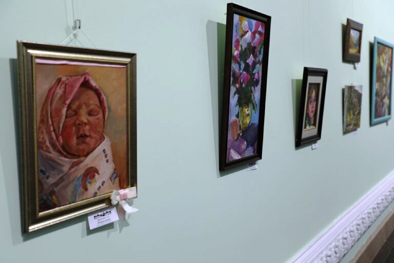 В Грозном открылась персональная выставка представительницы Чеченского РО СЖР