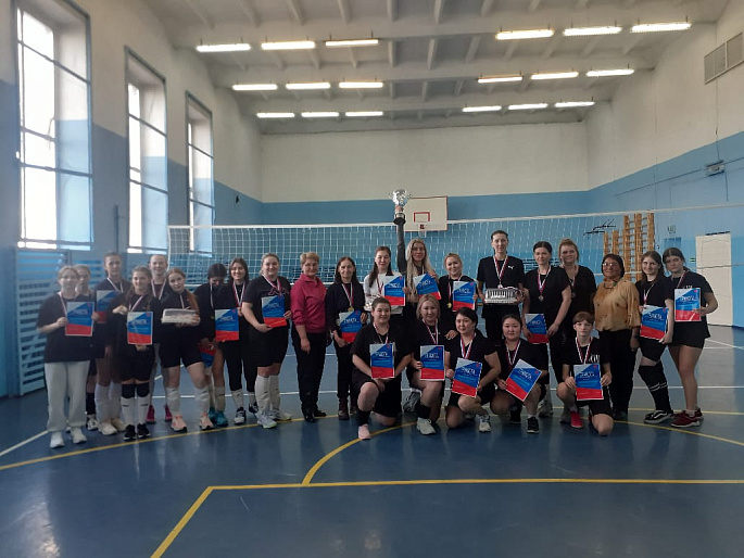 Волейбольный турнир среди женских команд - добрая спортивная традиция