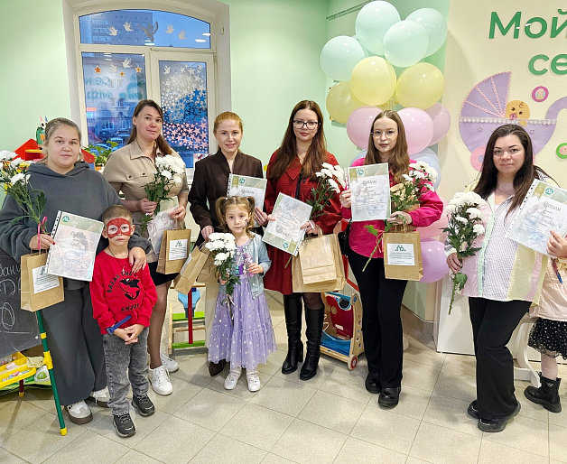 Союз женщин Коми душевно поздравил будущих мам с их праздником