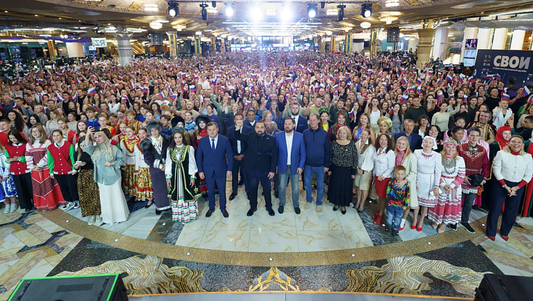 Представители Свердловского РО Союза женщин России приняли участие в акции «Свои»