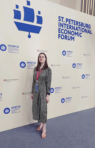 Молодежное крыло Родниковского женсовета на ПМЭФ