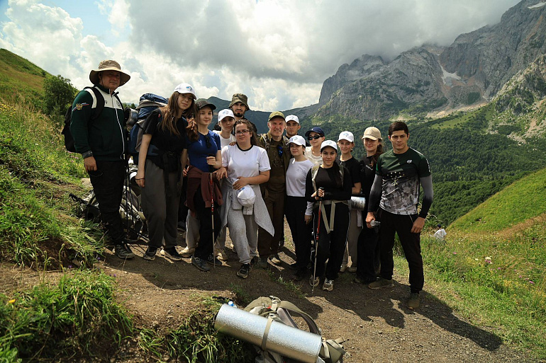 Представитель Союза женщин Адыгеи приняла участие в восхождении на гору Фишт