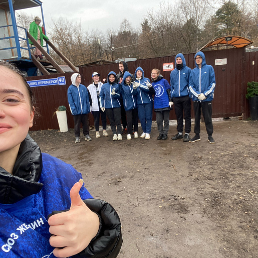 В Твери молодежь продолжает помогать братьям нашим меньшим